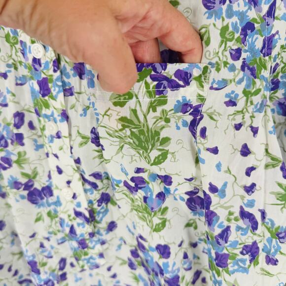 J. Crew Classic 100% Cotton White Purple Floral Long Sleeve Button Down Size 10 - Picture 4 of 7